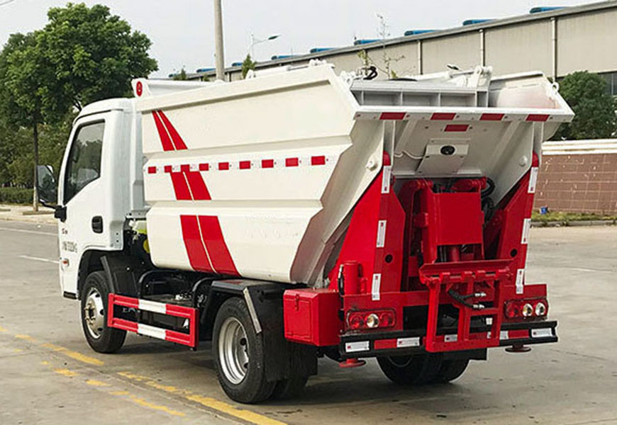 躍進(jìn)S70后裝高位掛桶無(wú)泄漏垃圾車
