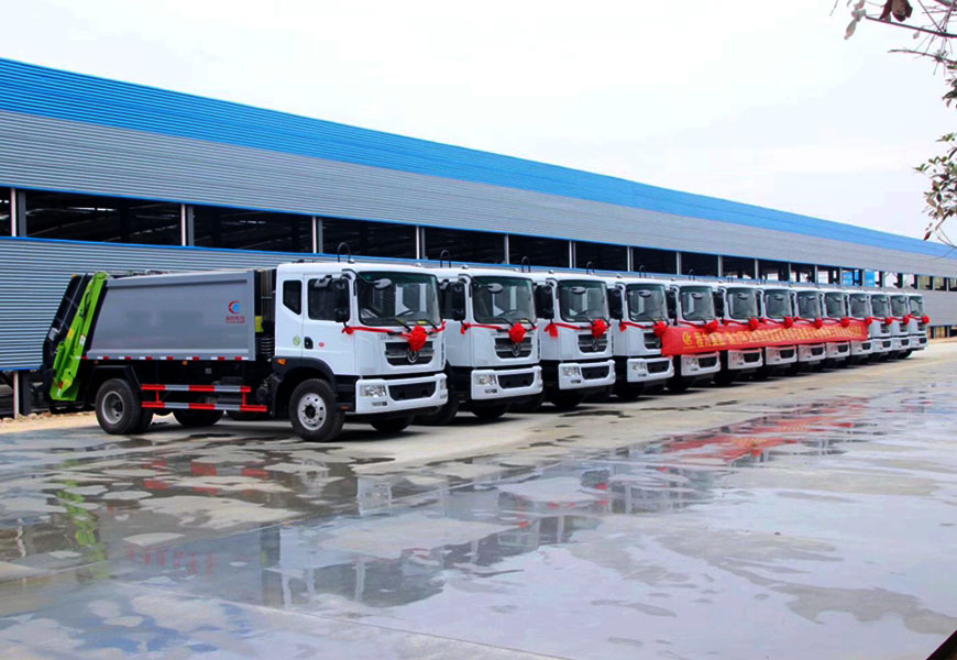 程力集團國六壓縮垃圾車批量交付
