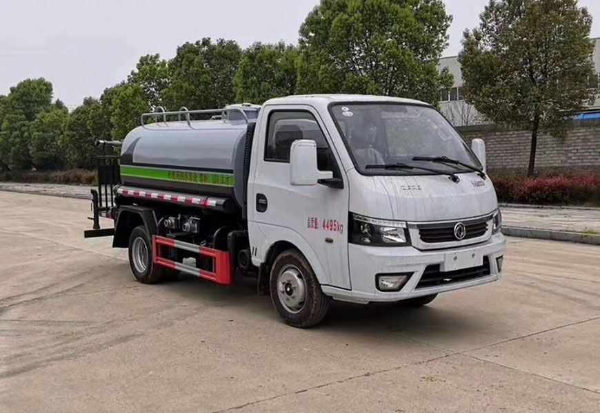 東風途逸新款國六灑水車