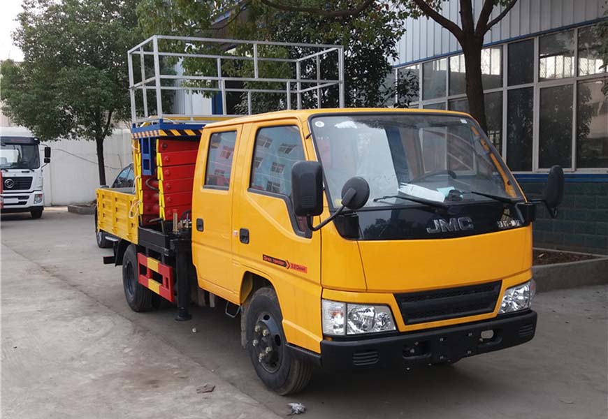 江鈴10米升降平臺式高空作業車